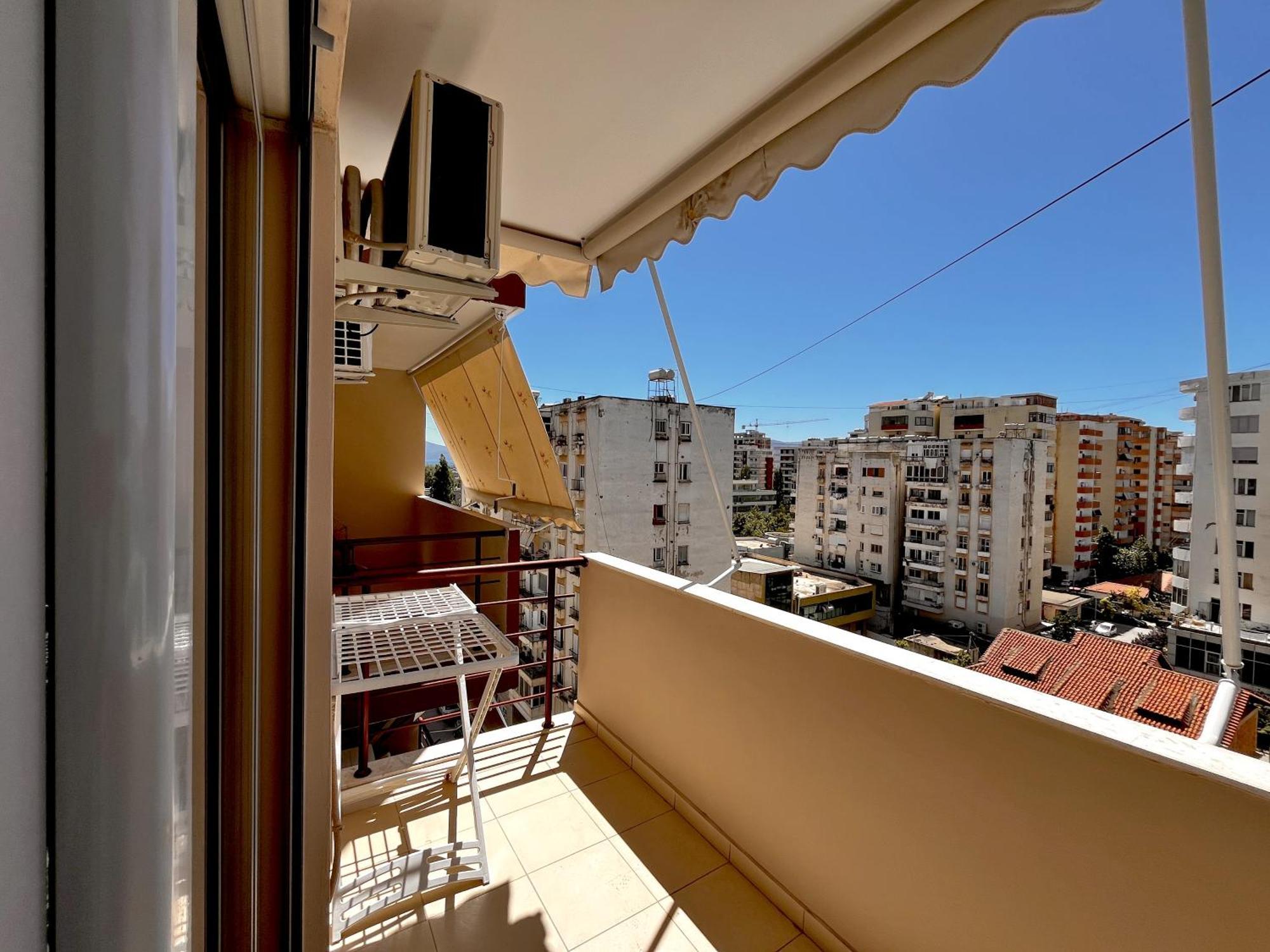 Kam Apartments In The City Center Влёра Экстерьер фото